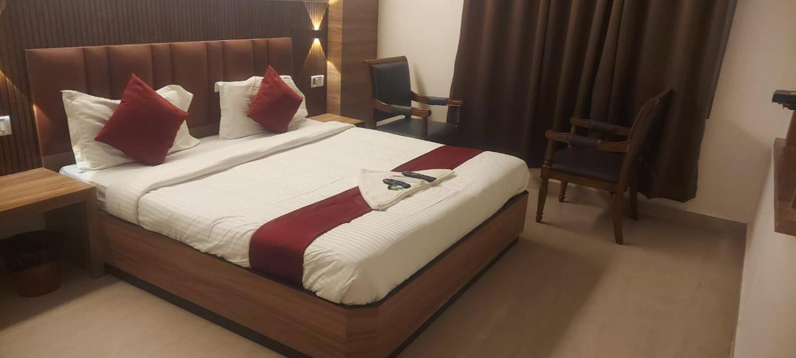 Capital O 69831 Hotel Mount Heera Csennai Kültér fotó