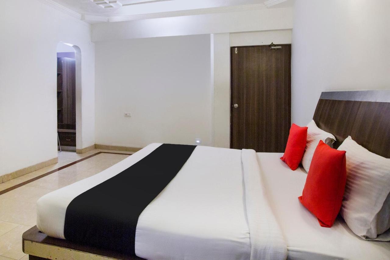 Capital O 69831 Hotel Mount Heera Csennai Kültér fotó