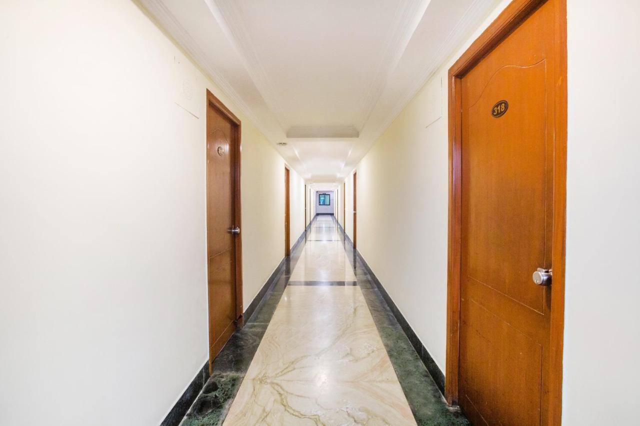 Capital O 69831 Hotel Mount Heera Csennai Kültér fotó
